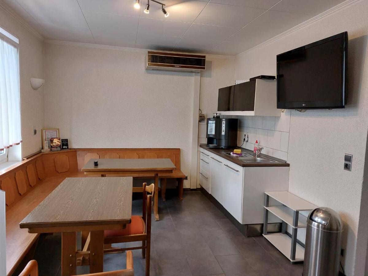 Gaestezimmer Gasthof Becker Hotel Wulfrath Екстериор снимка