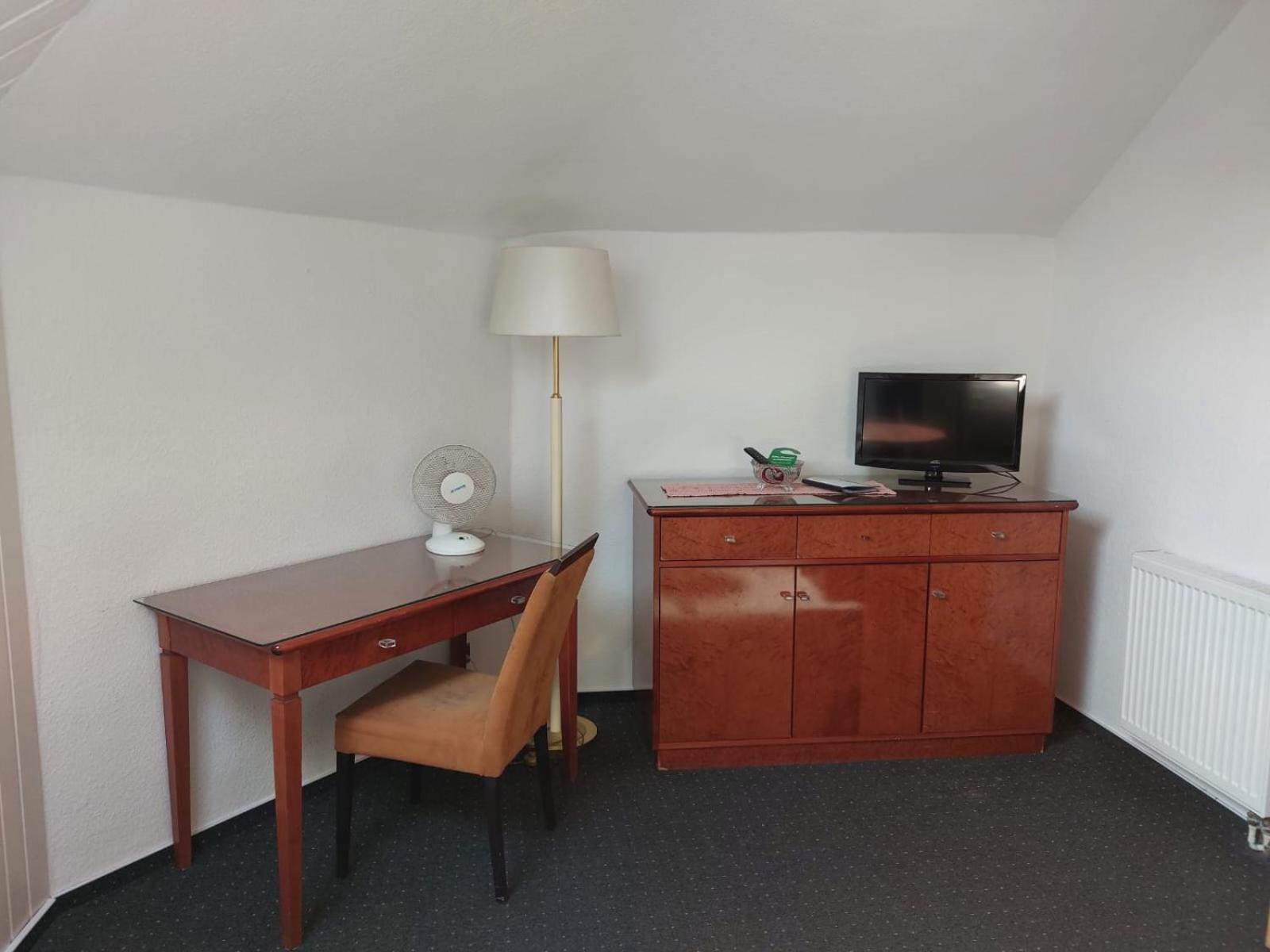 Gaestezimmer Gasthof Becker Hotel Wulfrath Екстериор снимка