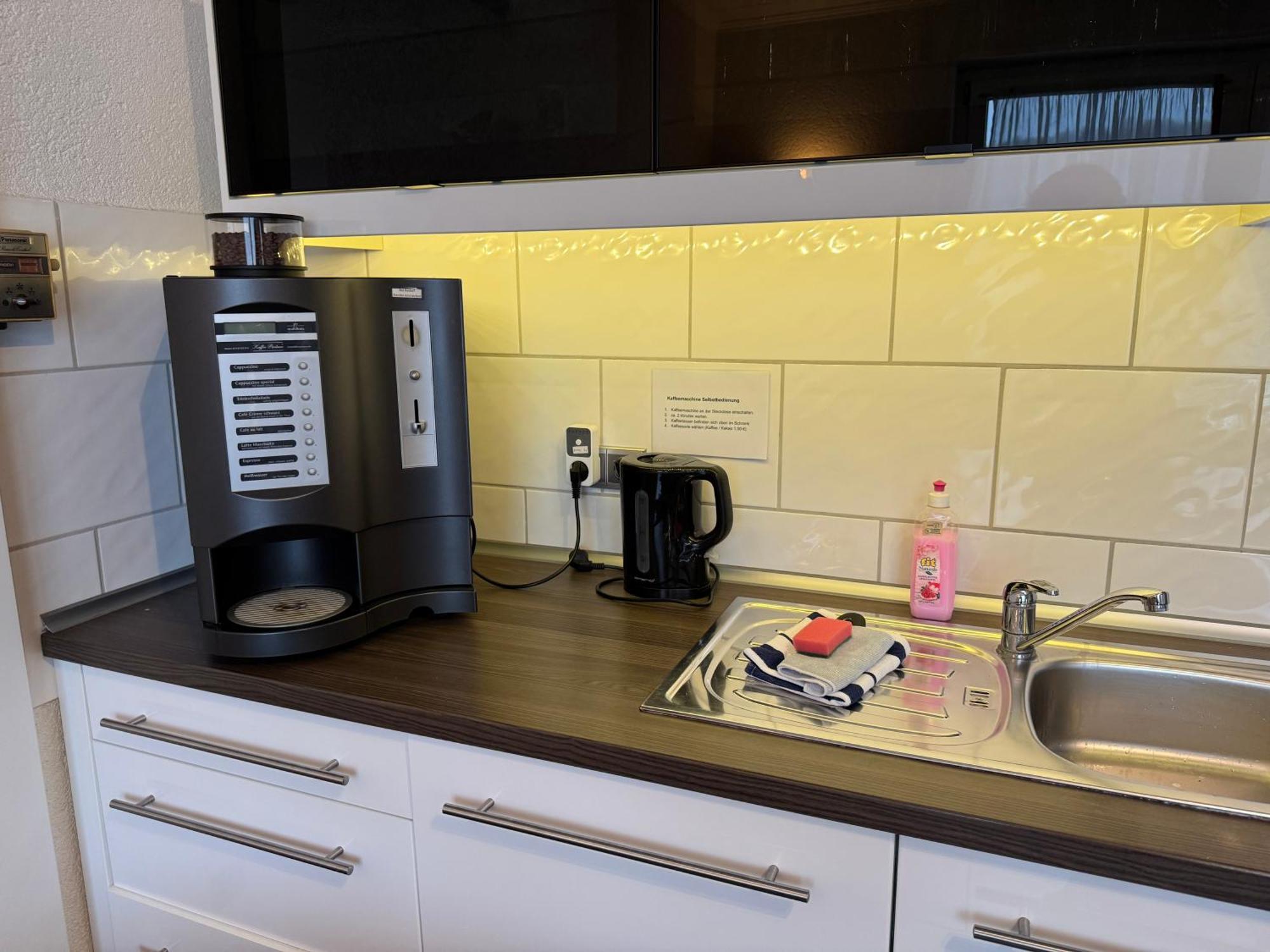 Gaestezimmer Gasthof Becker Hotel Wulfrath Екстериор снимка