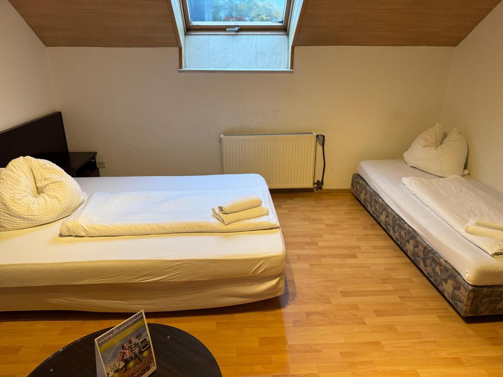 Gaestezimmer Gasthof Becker Hotel Wulfrath Екстериор снимка