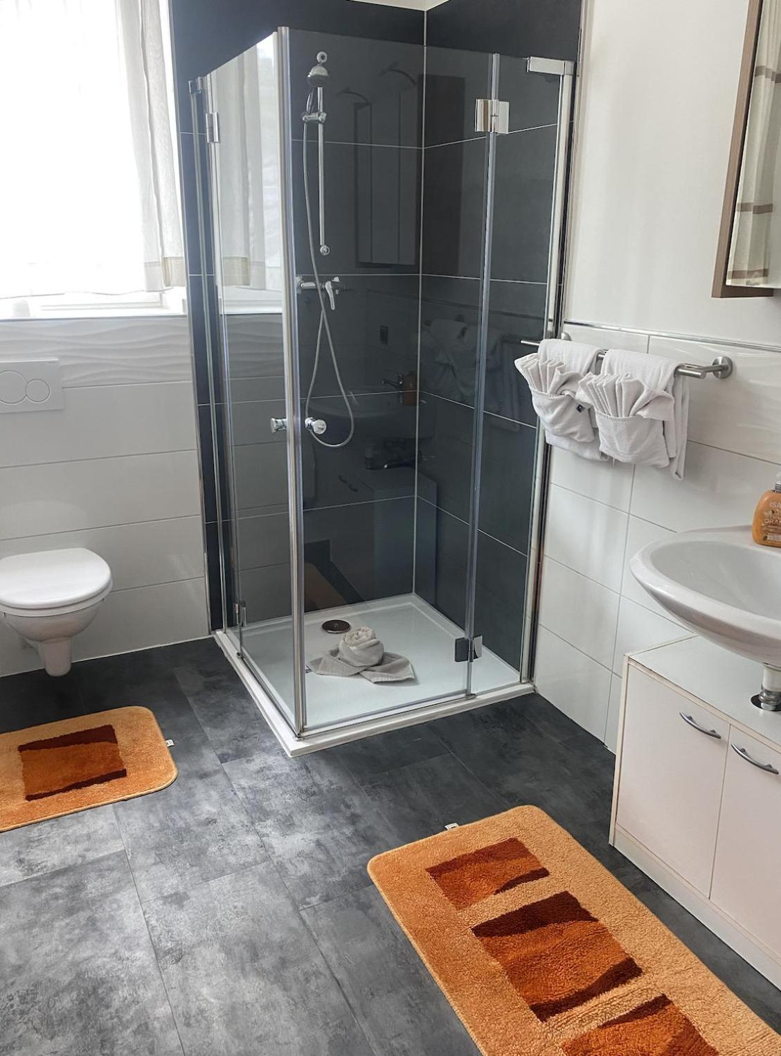 Gaestezimmer Gasthof Becker Hotel Wulfrath Екстериор снимка
